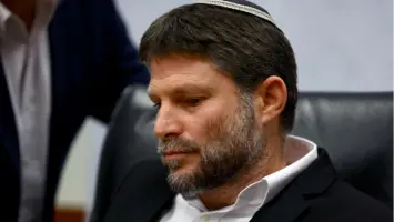 وزير المالية الإسرائيلي يدعو لمنطقة آمنة في غزة لمواجهة الردود الفلسطينية