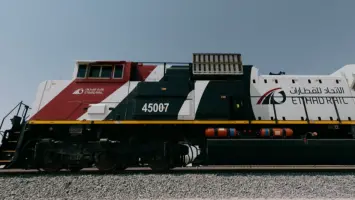 موانئ أبوظبي تقدم خدمات لوجستية جديدة لشحن البضائع عبر « الإتحاد للقطارات»