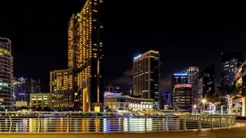 إرتفاع معدل نمو القطاع الخاص غير النفطي في الإمارات خلال أغسطس