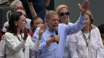 مرشح المعارضة الفنزويلية يفر إلى إسبانيا وسط تصاعد التوترات