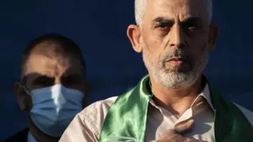 إسرائيل توجه رسالة شديدة اللهجة إلى يحيى السنوار