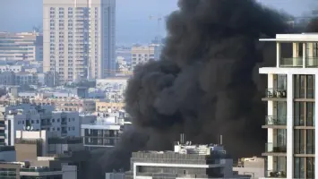 الإمارات: اندلاع حريق هائل في ناقلة وقود بمنطقة السطوة