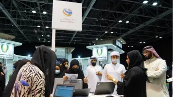 جمارك دبي تطرح 115 فرصة عمل للمواطنين في معرض رؤية الإمارات