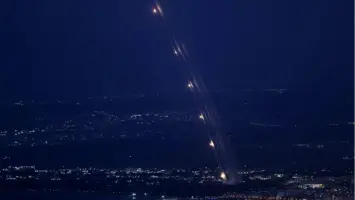 حزب الله يستهدف مطار مجيدو ورد إسرائيلي بغارات جوية