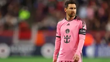 ميسي يعتزم مغادرة إنتر ميامي بعد إنتهاء عقده معه