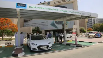 الإمارات: إنشاء محطات شحن سريعة للسيارات الكهربائية في الشارقة