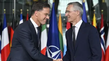 القائد الجديد لحلف الناتو :  أوكرانيا في مقدمة اهتماماتنا