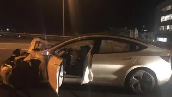 UAE: Police Issue Safety Advisory After Distracted Driver Crashes Into Parked Car