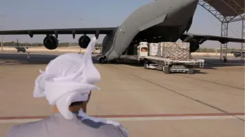 الإمارات تدشن 6 رحلات جوية لنقل المساعدات الإنسانية إلى لبنان