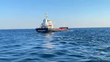 صاروخ روسي يستهدف سفينة طاقمها مصريون وسوريون في البحر الأسود