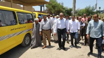 حادثة علي طريق أسيوط الصحراوي : 16 جريحًا ومصرع شخص واحد في انقلاب ميكروباص