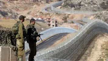 إسرائيل تنشئ سياجًا أمنيًا على الحدود مع سوريا