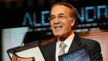 الذكرى الرابعة لوفاة الفنان محمود ياسين .. محطات مضيئة في مسيرته