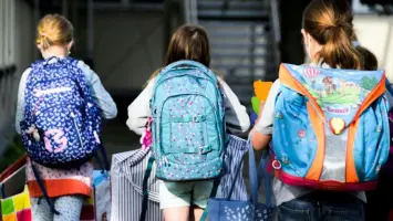 Abu Dhabi updates school bag weight limits for private school students