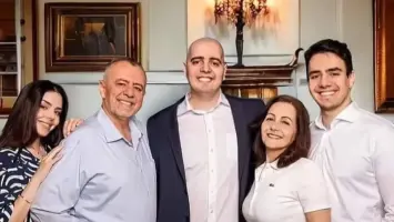 رحيل مفاجئ لنجل الفنان زهير عبد الكريم بعد صراع طويل مع السرطان