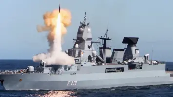 سفينة ألمانية تعترض مسيرة بالقرب من سواحل لبنان