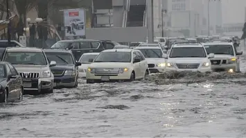 Saudi Arabia's Civil Defense Urges Caution Amid Ongoing Rainfall