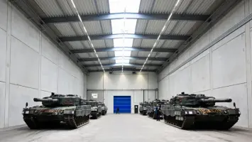 باريس تسلم كييف معدات عسكرية بفضل الأصول الروسية المجمدة