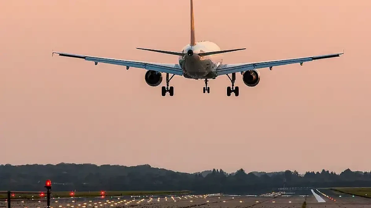 Air travel arrangements between Dubai and Tel Aviv following the temporary suspension of flydubai flights
