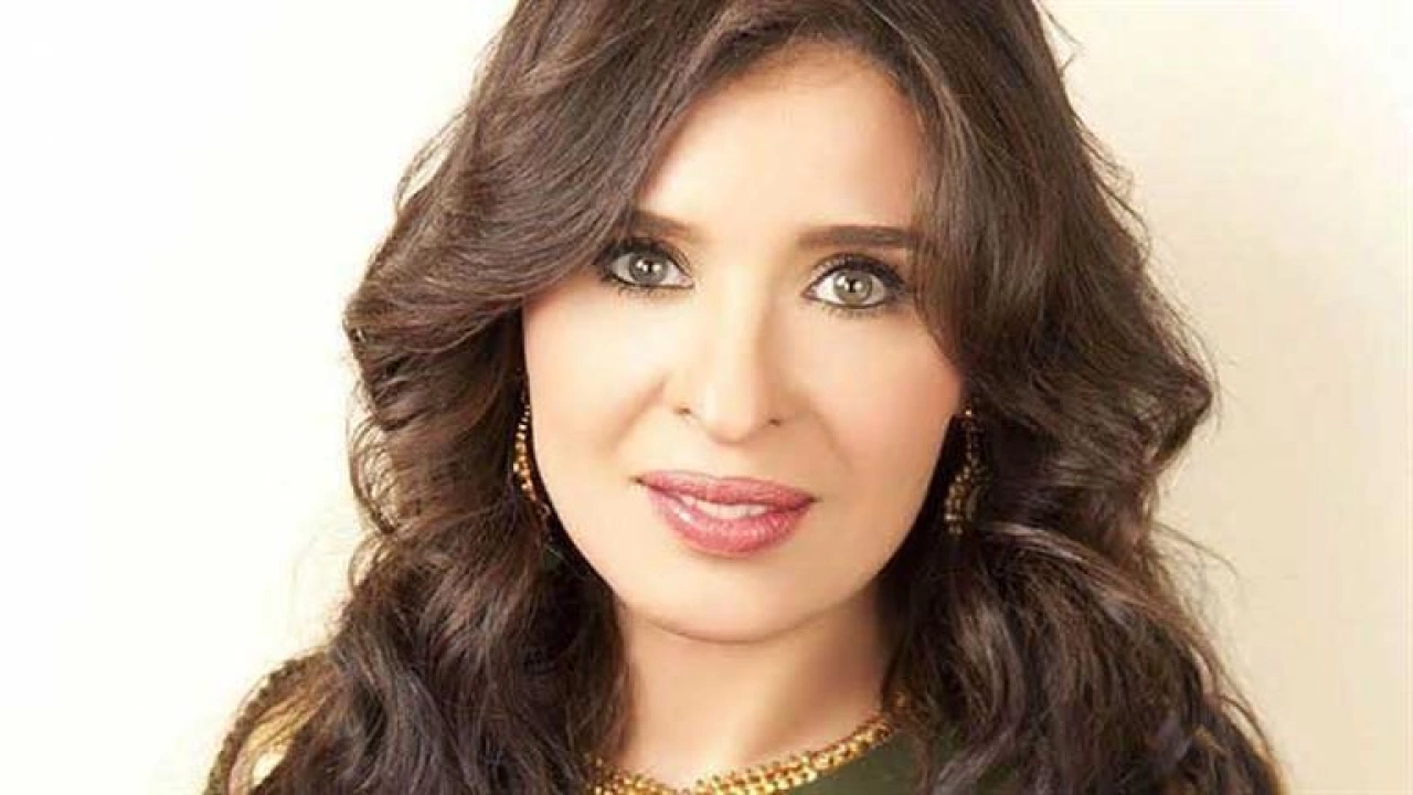 النجمة دينا: مش هبطل رقص لحد ما صحتي تروح