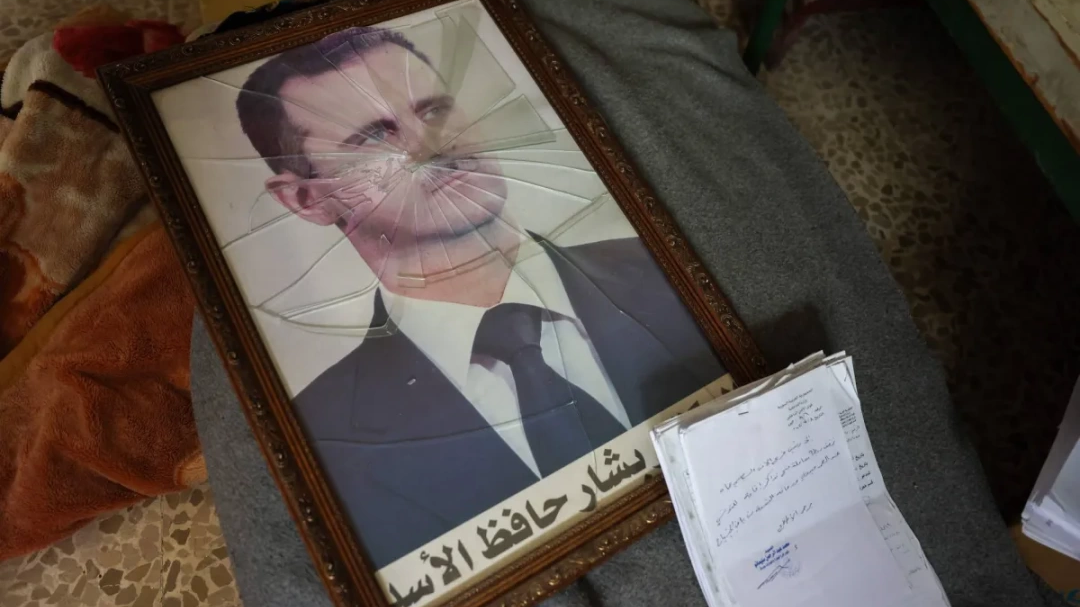 لحظة تاريخية... انهيار نظام الأسد