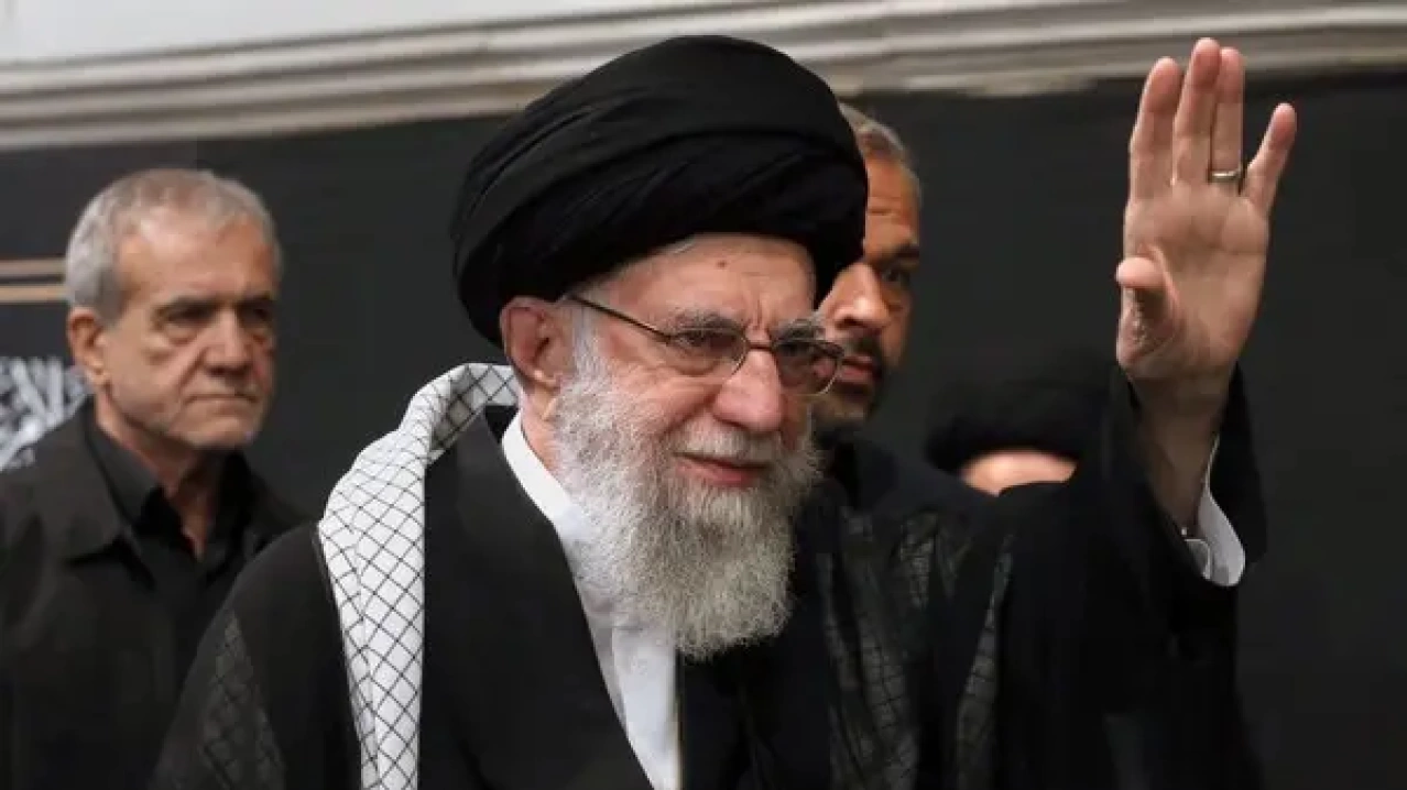 المرشد الإيراني: حذرنا بشار الأسد منذ سبتمبر لكنه تجاهلنا