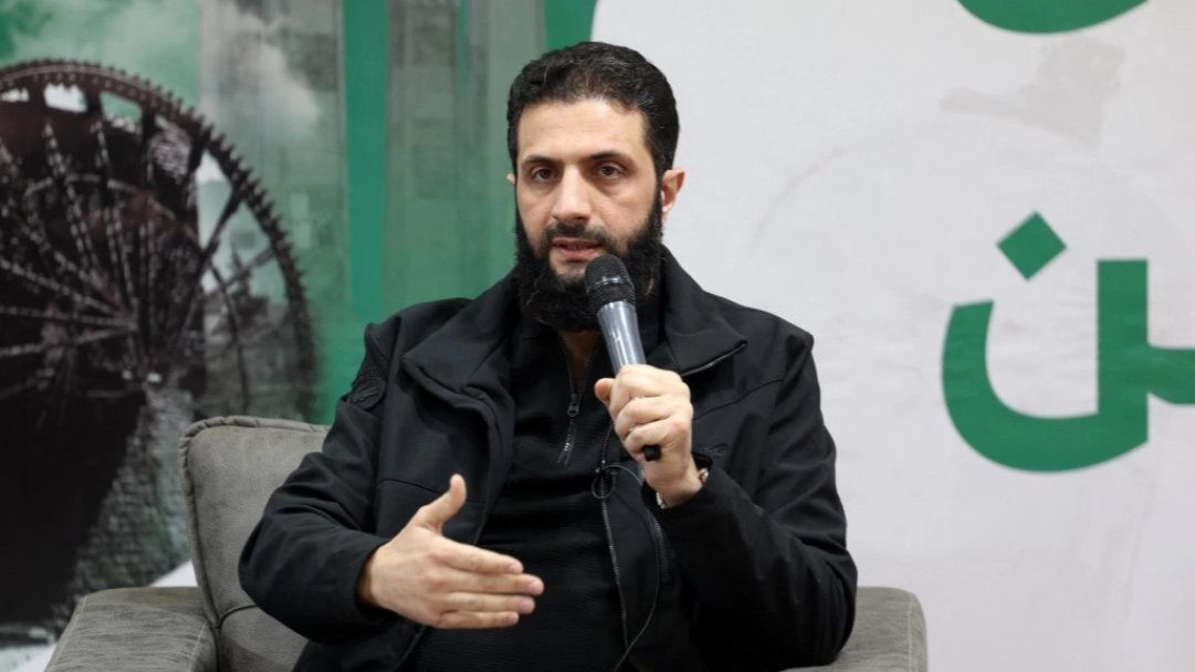 أحمد الشرع يبحث مع وزير الخارجية التركي مخاوف أنقرة من الإرهاب في دمشق