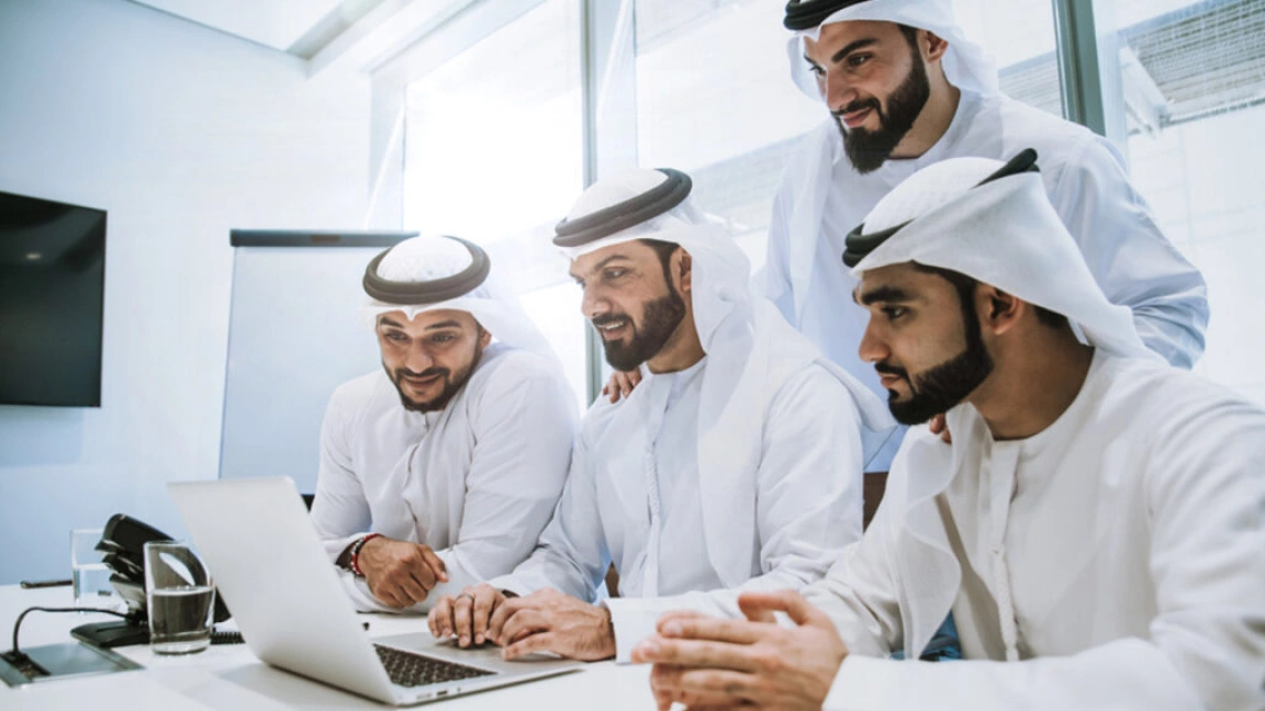 اعتماد قرارات جديدة بشأن موظفي القطاع الحكومي خلال شهر رمضان في الإمارات وقطر
