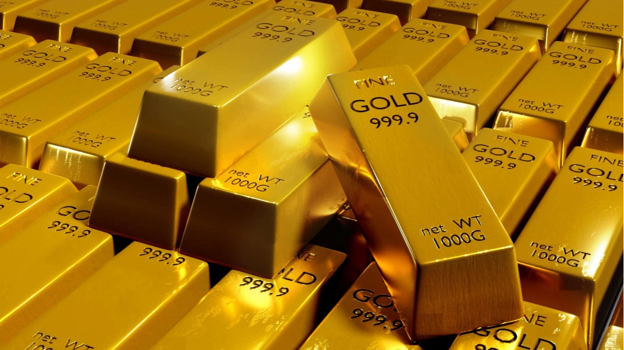 ارتفاع أسعار الذهب وسط تراجع الدولار وزيادة الضبابية الجيوسياسية في أوكرانيا