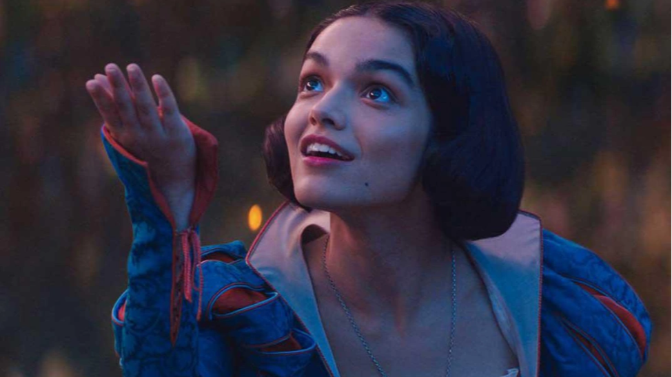 فيلم «سنو وايت» يتصدر شباك التذاكر في أمريكا رغم التحديات