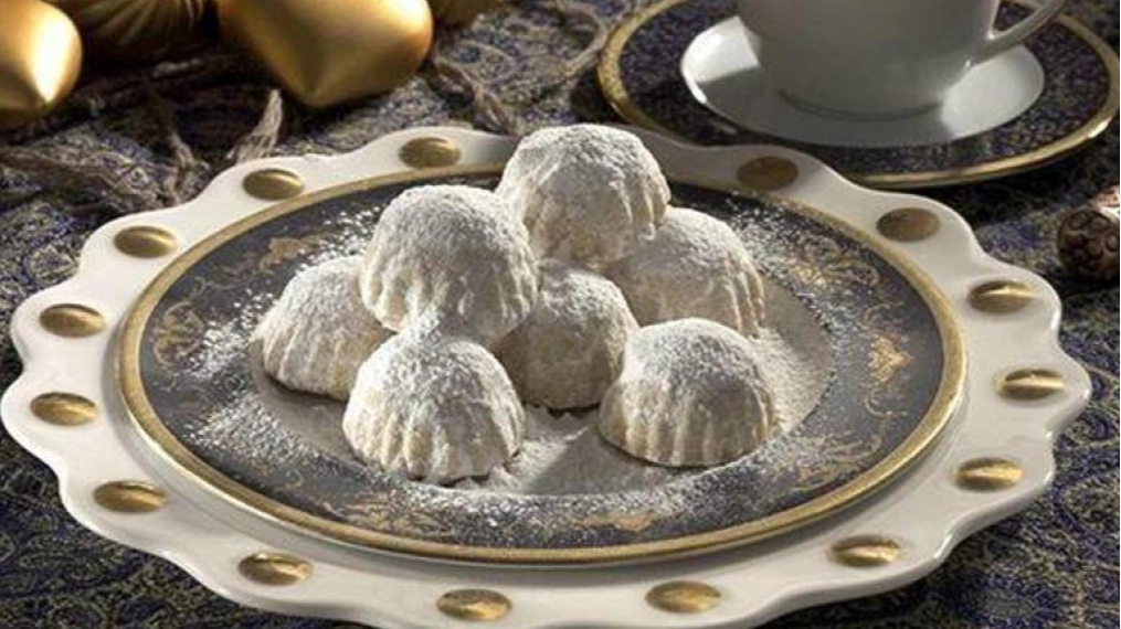 حذر من الإسراف في تناول كعك العيد: تهديدات صحية تؤرق احتفالات المصريين