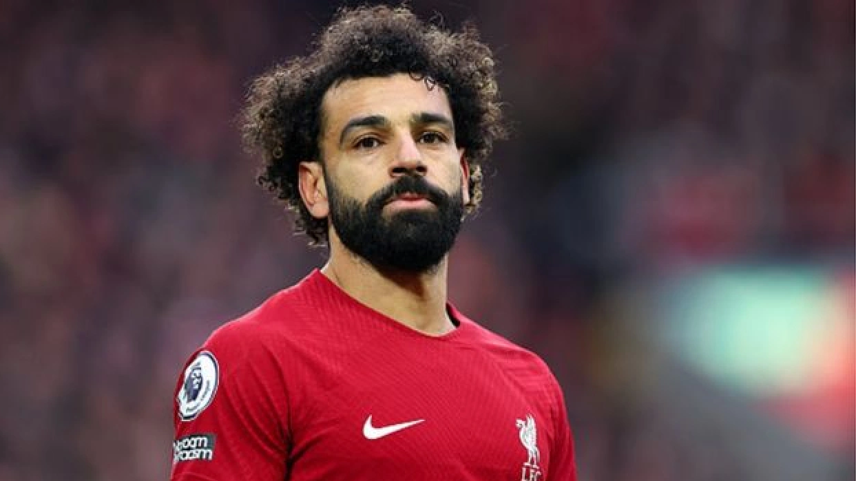 محمد صلاح في السباق الأخير نحو الكرة الذهبية: هل يحقق حلمه؟