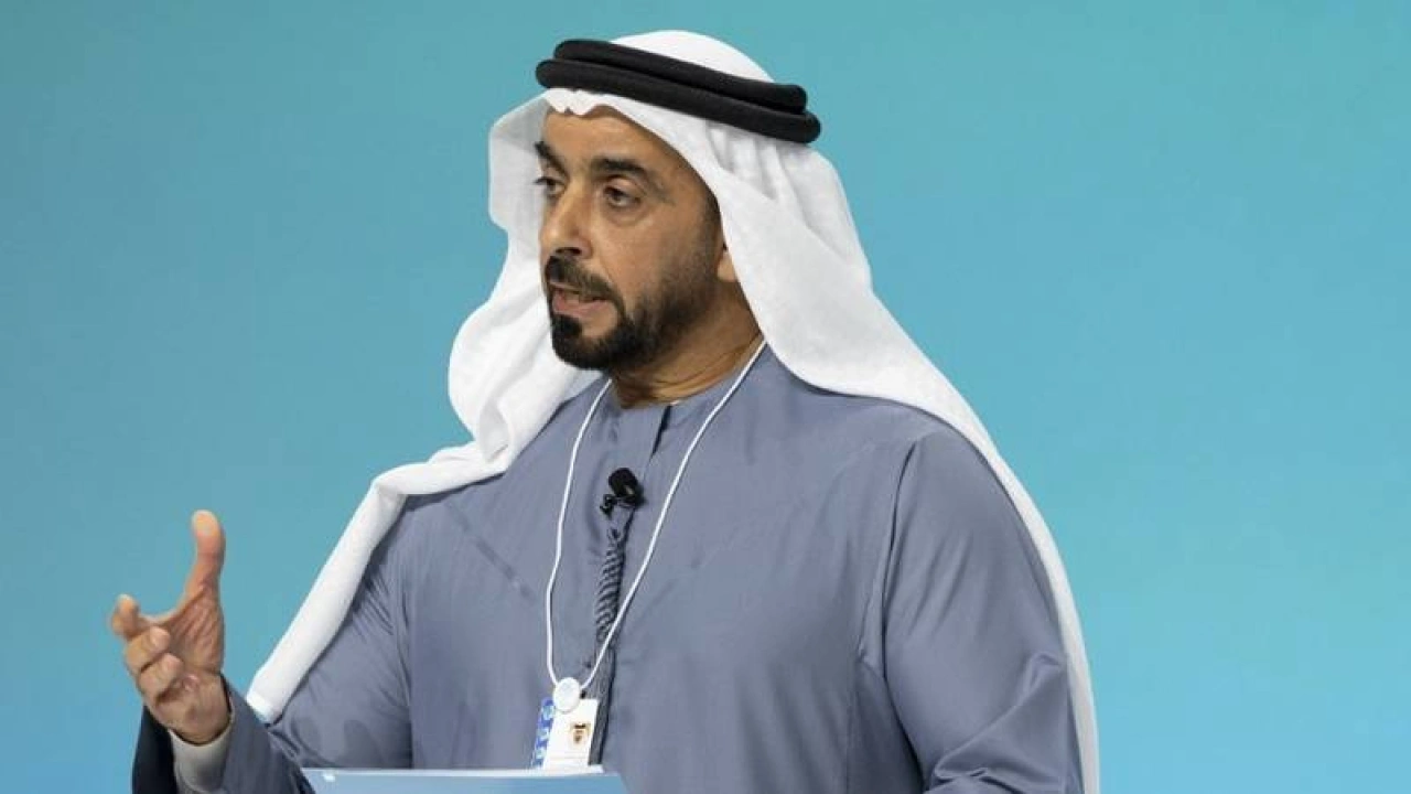 سمو الشيخ سيف بن زايد يشهد جلسة بعنوان "تعزيز القيم الإيجابية في المجتمع"