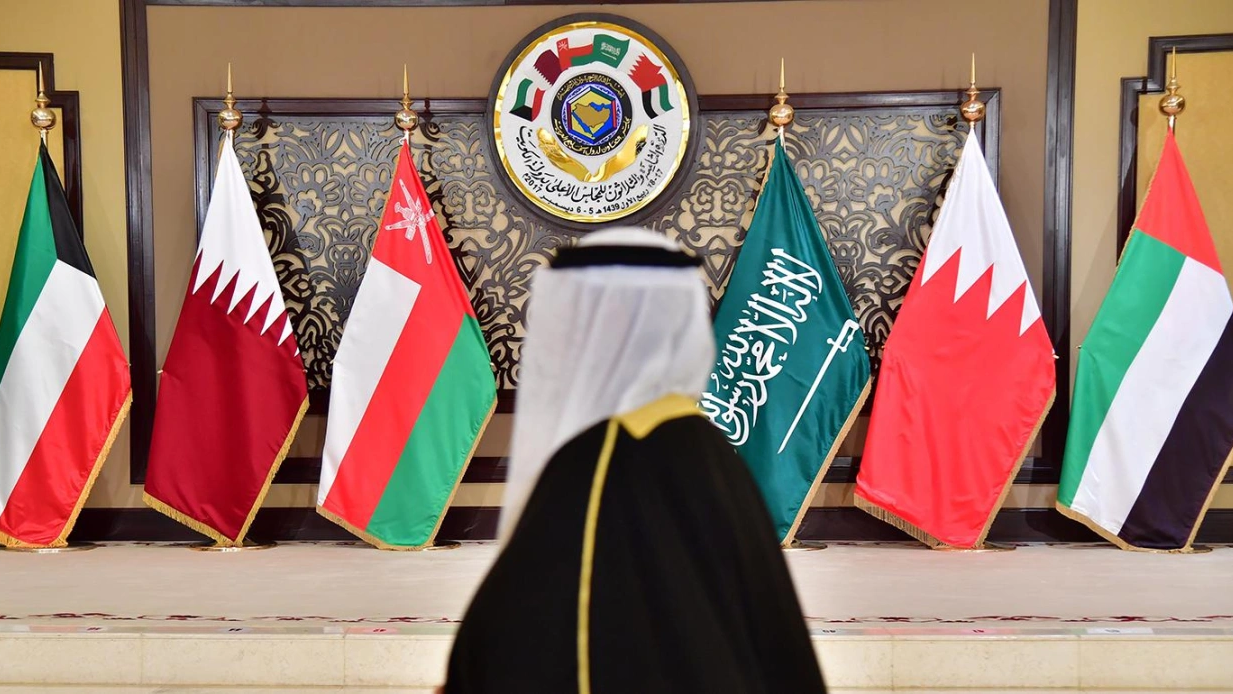 محللون يؤكدون: دول التعاون الخليجي الأقل تأثراً من رسوم ترامب الجمركية