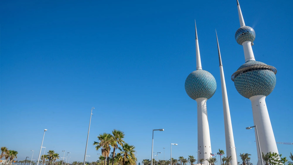حالة الطقس في الكويت اليوم الخميس: أجواء ربيعية ورياح معتدلة