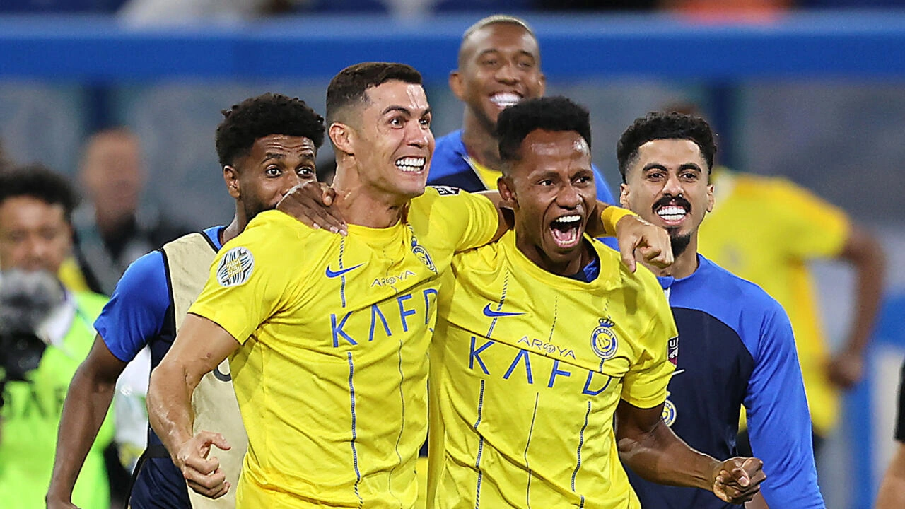 النصر يفتقد لاعبَين أساسيَّين في مواجهة الأخدود بدوري روشن