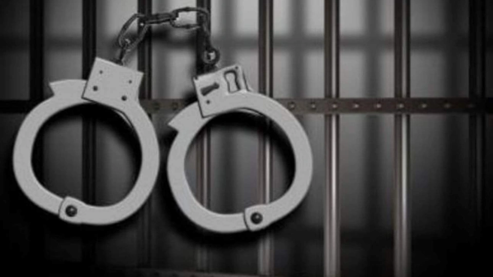 Ten Inmates Escape Through Cell Wall During Guard's Absence
