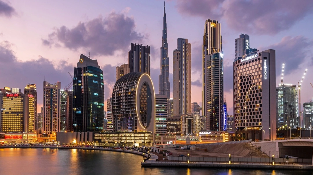 Dubai Property Sales Surge 40% to AED 326 Billion in Half-Year