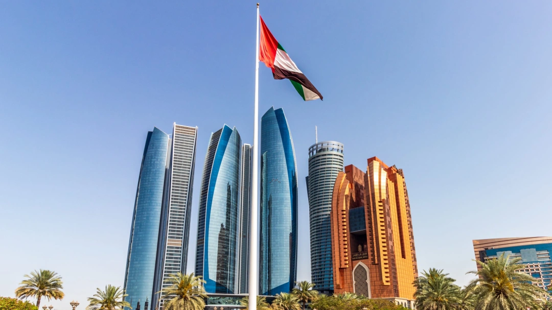 Authorities Fine 1300 Firms for License Violations, Collecting AED 34 Million