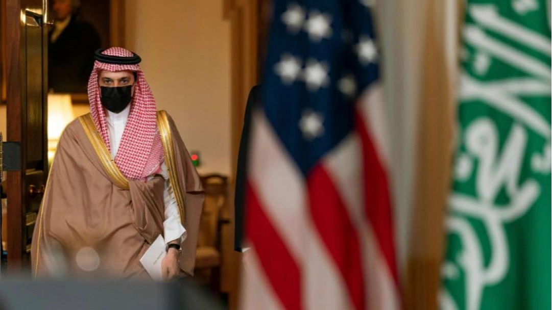 Saudi and UK Foreign Ministers Discuss Regional Issues in Phone Call