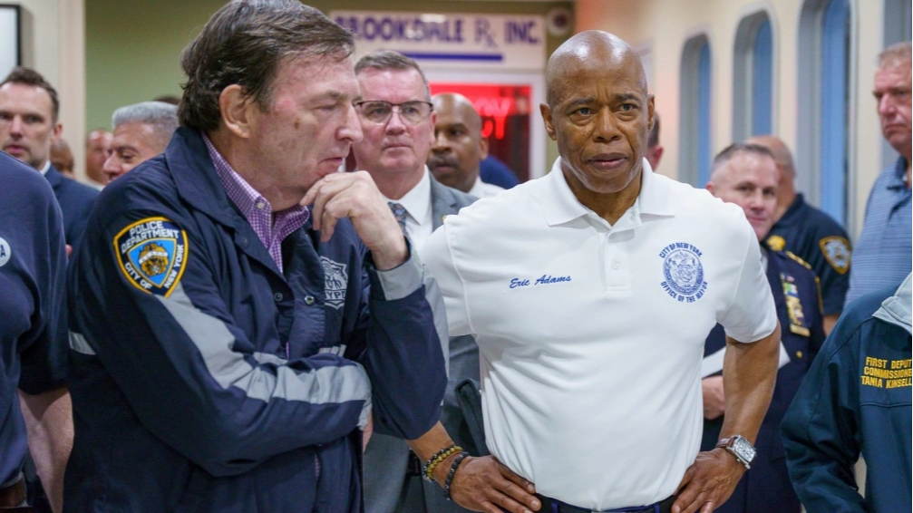 Ex-NYPD Chief Sues NYC Mayor, Alleging Misconduct as a 'Crime Ring'
