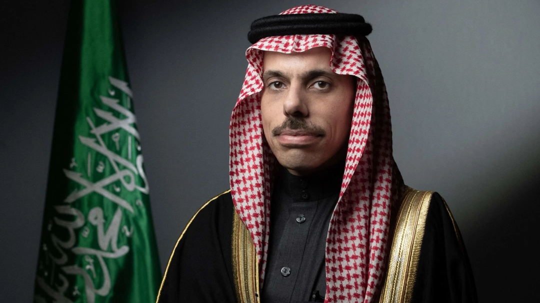 الوزير السعودي يدعو لوقف الهجمات الإسرائيلية على سوريا