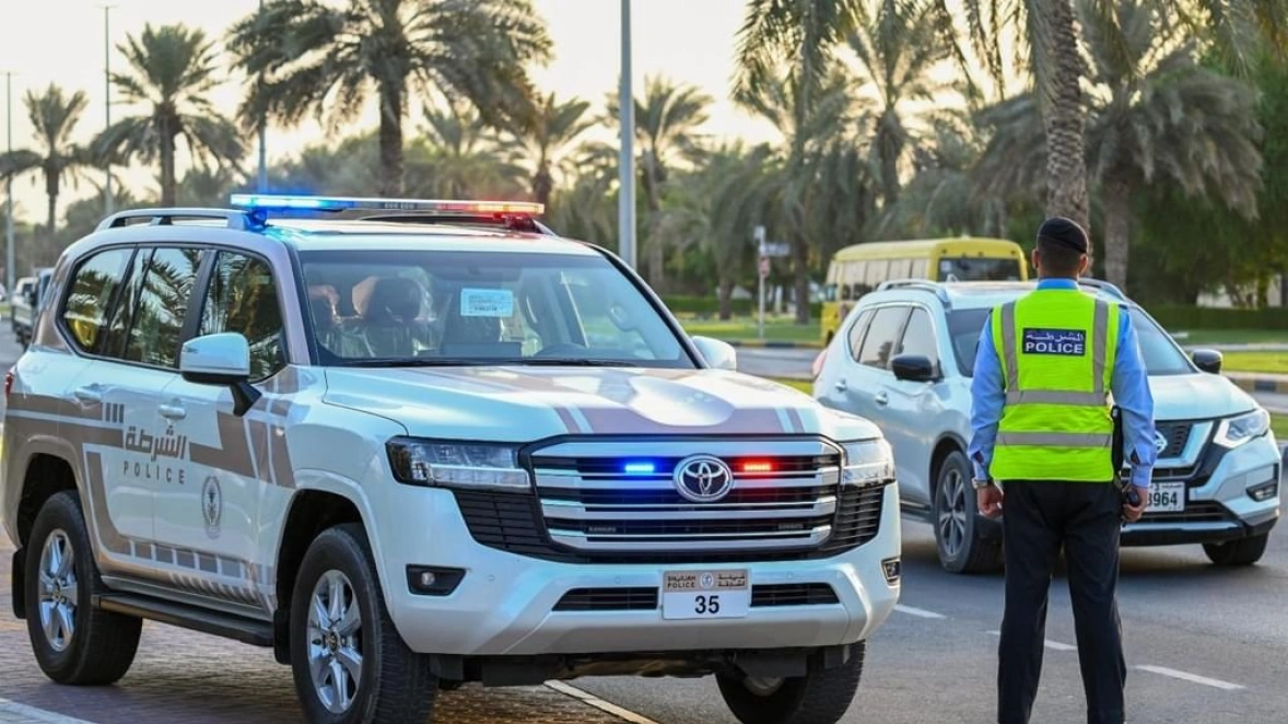 سيارة شرطة في الشارقة