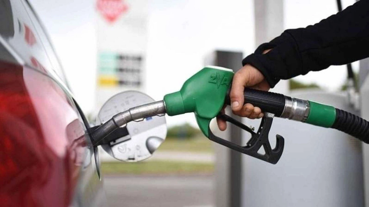 أسعار المحروقات لشهر أغسطس 2025 في الأردن.. انخفاض للبنزين