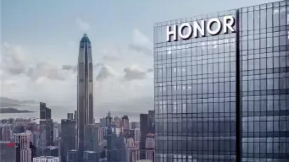 HONOR's Laurance Li Discusses Magic V5, AI Influence, and Foldables