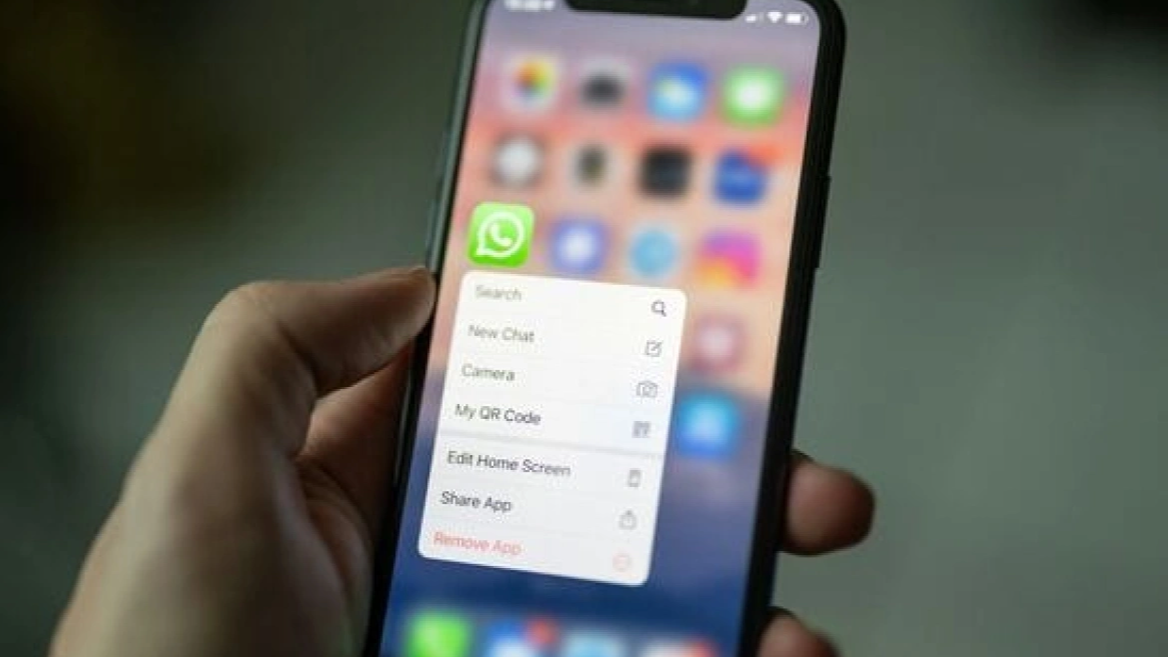 WhatsApp fixes a security vulnerability that threatened Apple devices on iOS and Mac systems