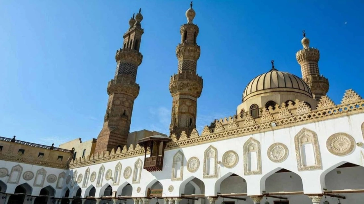 الأزهر يعلن عن مسابقة لتعيين 9 آلاف معلم مساعد