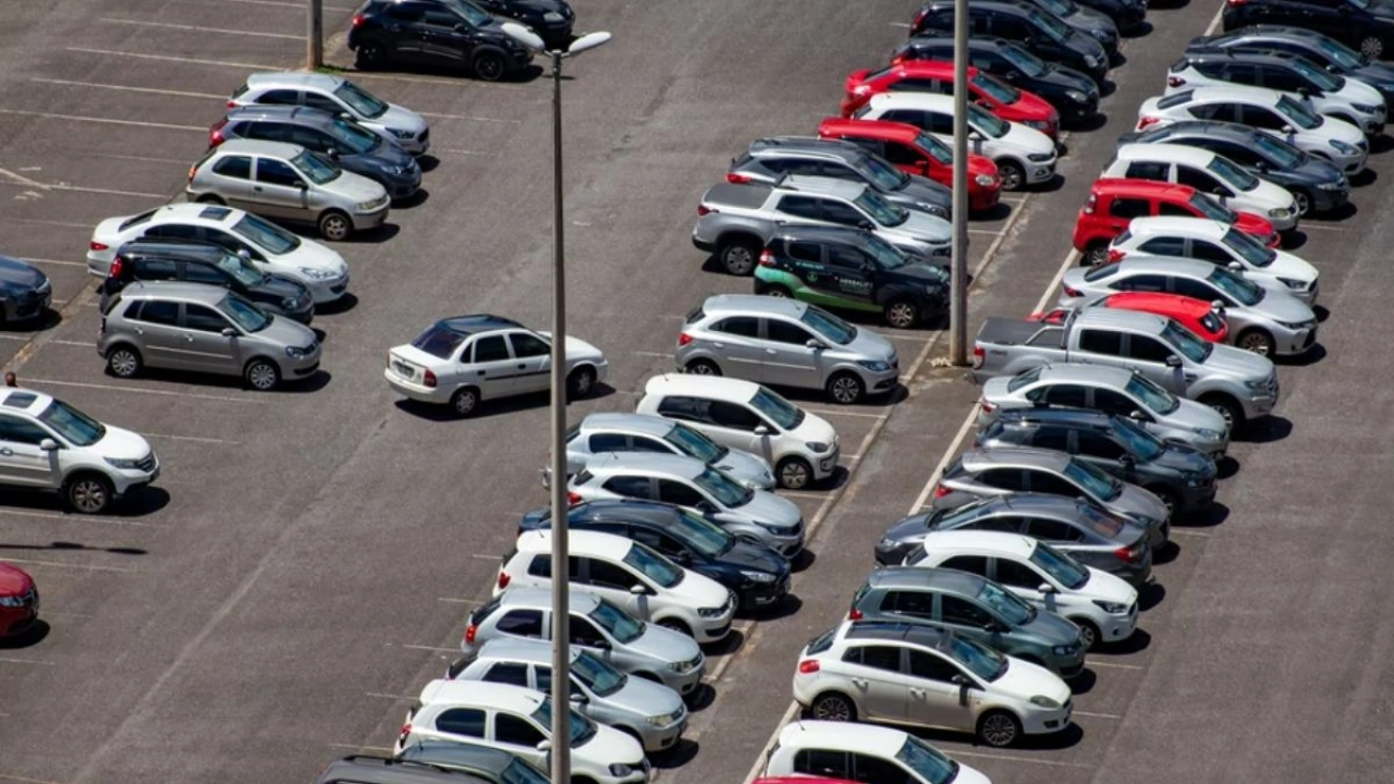 Dubai Offers Free Parking on Prophet Muhammad's Birthday Holiday