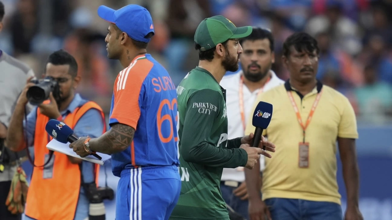 Pakistan Coach Claims India Skipped Handshakes After Asia Cup Match
