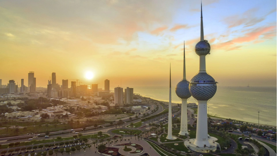 Kuwait Restricts Travel for 4,000 Due to Unpaid Bills and Debts